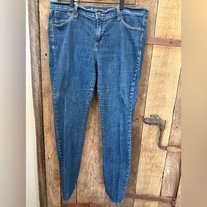 Old Navy The Sweet Heart Jeans Women's Size 14 Regular Skinny Leg Stretch